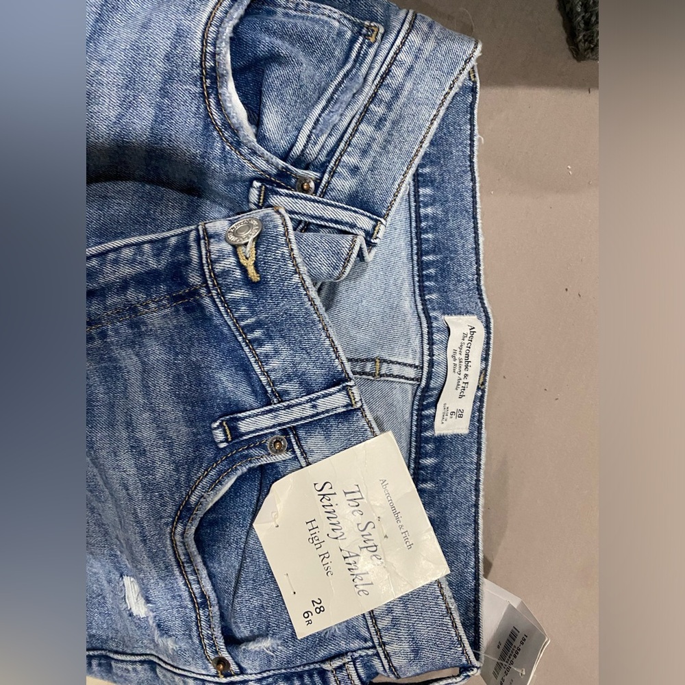 Abercrombie & Fitch Super Skinny Ankle High Rise